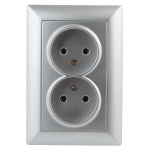 Розетка Intro Solo 4-204-03 без заземления двойная 2х2P, 16А-250В, IP20, СУ, алюминий Розетка Intro Solo 4-204-03 без заземления двойная 2х2P, 16А-250В, IP20, СУ, алюминий