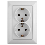 Розетка Intro Solo 4-208-01 с заземлением двойная 2X2P+E Schuko со шторками, 16А-250В, IP20, СУ, белый Розетка Intro Solo 4-208-01 с заземлением двойная 2X2P+E Schuko со шторками, 16А-250В, IP20, СУ, белый