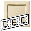 VALENA Рамка 3-мест. сл. к. зш