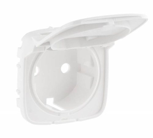 Valena ALLURE.Лицевая панель розетки 2К+З с крышкой.Белая