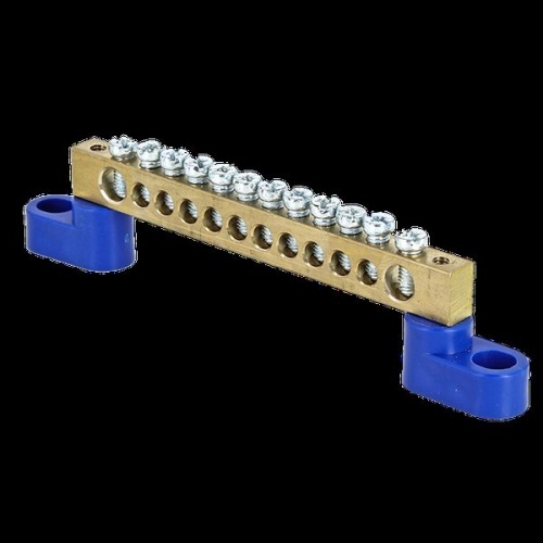 Шина "0" N (6х9мм) 12 отверстий латунь 2 синих угловых изолятора EKF PROxima Шина "0" N (6х9мм) 12 отверстий латунь 2 синих угловых изолятора EKF PROxima