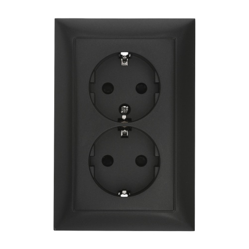 Розетка двойная прямая с з/к, со шторками (черный бархат) LK60 Розетка двойная прямая с з/к, со шторками (черный бархат) LK60