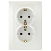 Розетка Intro Plano 1-205-06 с заземлением двойная 2X2P+E Schuko, 16А-250В, IP20, СУ, перламутр