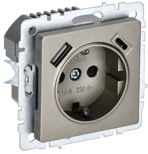 BRITE Роз. с з/к/ш 16А с USB A+C 18Вт РЮш11-1-БрШ шамп. IEK