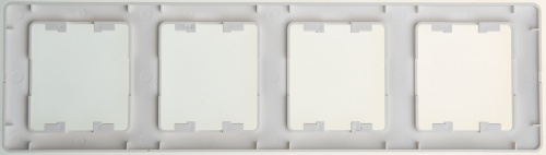 GLOSSA 4-постовая РАМКА, вертикальная, ПЕРЛАМУТР GLOSSA 4-постовая РАМКА, вертикальная, ПЕРЛАМУТР