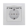 Минск Розетка 1-местная СП с заземлением и крышкой 16А белая с защ. штор. EKF Basic